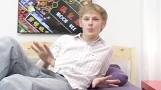 Blond twink Sky Sylvanus plays his dick and jerks off solo