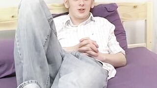 Blond twink Sky Sylvanus plays his dick and jerks off solo