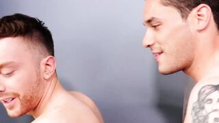Tatted straight dude Andrew Miller gets his first hardcore rimming