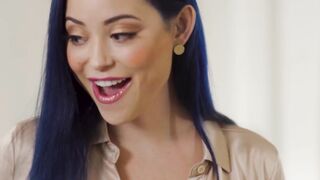Blue haired Eve Marlowe opens wide her legs and mouth for my lengthy penis