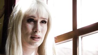 Trans stepdaughter Jenna Gargles anal rides stepdads massive cock