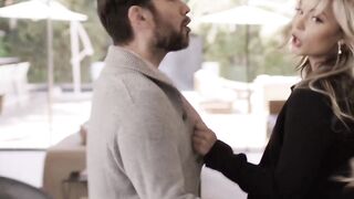 Real estate agent Lilly Bell seduces me in order to taste my cock