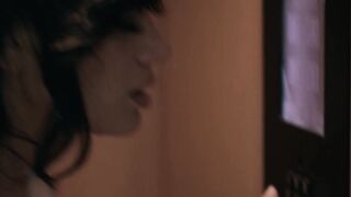 Real estate agent Lilly Bell seduces me in order to taste my cock