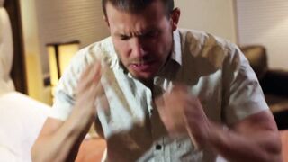 Stepsister Anna Claire Clouds seduces her stepbrother into hardcore fucking