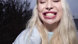 Cool delivery babe Vera Jarw guides my penis into her wet mouth and vagina