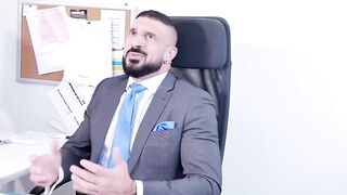 Secretary Gustavo Cruz sucked dick and banged the hairy ass of Marco Napoli