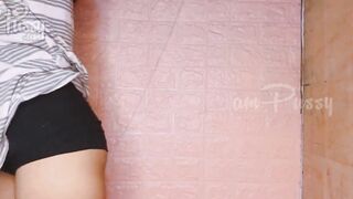 Amateur Women is dressing up