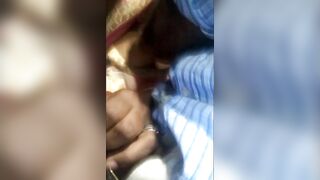 चलती बस में भाभी के साथ सेक्स का मजा