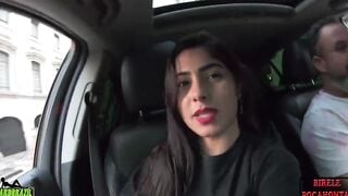 I went to the center of São Paulo and get ready on the side of the cathedral, taking my clothes off into the vehicle - Izabela Pimenta - Binho Ted