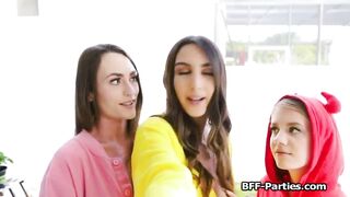 Long dick during clip for 3 girlfriends