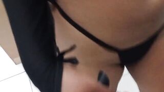 Fiquei contanto tesão na minha prima que acabei enfiando a pica nela e ela me ofereceu até o o anal só tenho medo quando minha tia descobrir. (Completo No Red). Instagram @brinquedoator