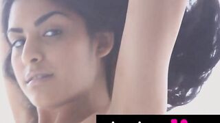 Flexible all natural hispanic Roxanne Celeste introducing her long ass