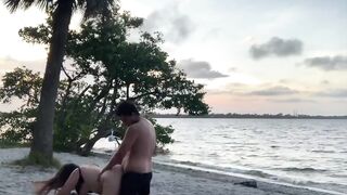 Great 19 Yo Hispanic La Paisa gets banged! by El Rolo into Cocoa Beach and squirts on the sand!