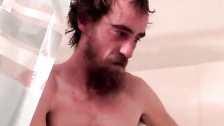 Straight long bearded Eric experiencing a passionate blowjob after shower