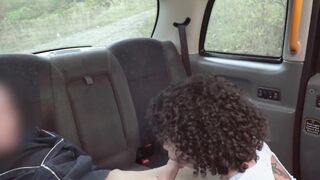 Curly haired Mih Ninfetinha wraps her lips around my cock before pussy drilling