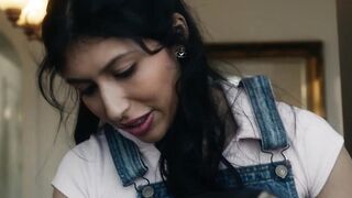 Petite teen Penelope Woods seduces the delivery man into satisfying her cravings