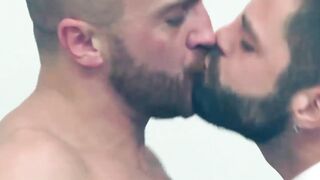 Muscular Hector De Silva shoots load after fucking tight ass of Emir Boscatto