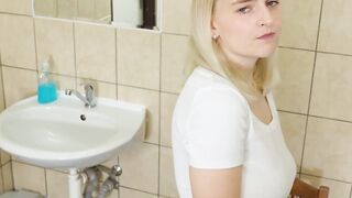 I witnessed how my blonde hot partner Kristy Waterfall fingers her wet pussy for anot