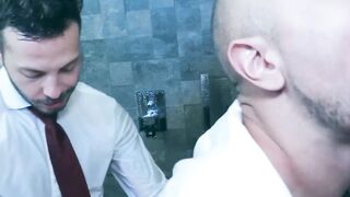 Wet blowjob and ass pounding by hotties Alan Vicenzo and John Brachalli
