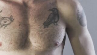 Muscular King Heart jacked his massive cock during his job interview