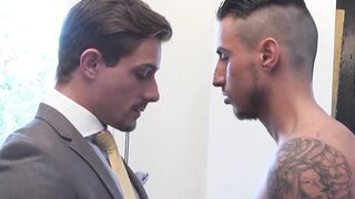 Inked Carter Dane shoved hard the butthole of sexy Klein Kerr