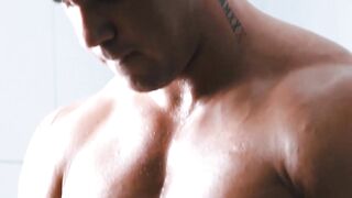 Muscular Phillipe Massa jacked his cock after his sweaty workout
