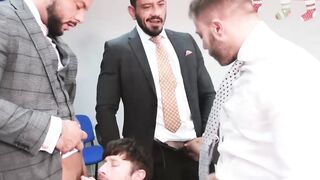Sexy Drew Dixon took the massive cock of hot Sir Peter in a foursome
