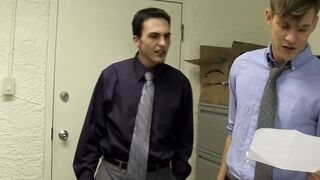 Boss Joey Perelli dominates his workers hairy tight ass hole