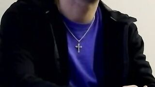 Hung amateur dude jerks off and sprays cum on his buddy