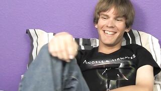 Stunning skinny young gay Taylor cums after sensual handjob