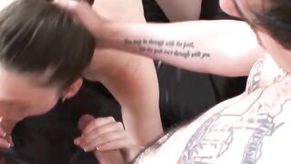 Natural tits babe gives blowjob to amateur horny repairman