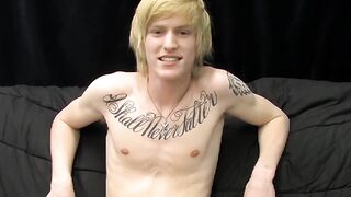 Kinky tattooed twink Dustin jerking off in passionate solo
