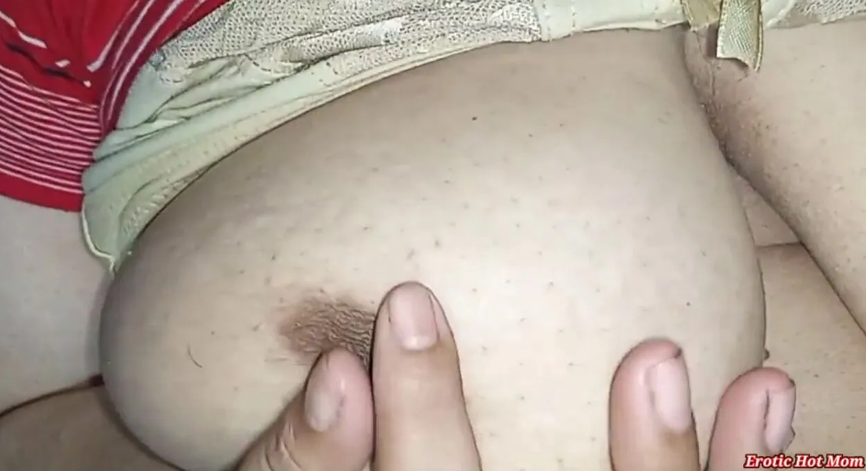 This punjab amateur Indian women was deep throat impressed by the american naughty celeb and bhabhi trying sex toy and finger fuck inside a private desi xxx porn, paki bhabhi needs a