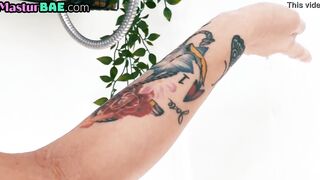Skinny Hot strokes soaking clitoris inside shower