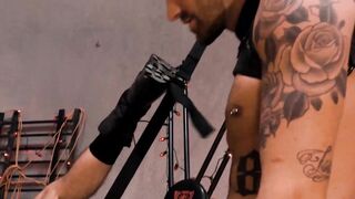 Kinky hunk Daniel Greene moans during passionate fingering