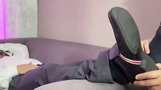 Hunky Braden Charron moaned and jerked after getting his feet worshiped by Dan Edward