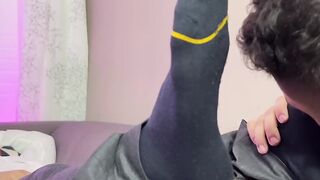 Hunky Braden Charron moaned and jerked after getting his feet worshiped by Dan Edward