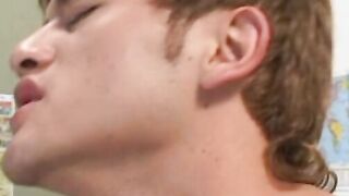 Amateur twink takes it in the ass raw and jizzes hard