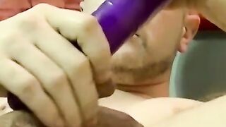 American amateur tries out dildo after getting blowjob