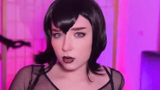 Mavis Passionately Fucks and Gets Facial
