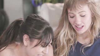 Lesbo beauty pussy licked and ass rimmed and same time