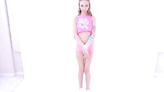Hot Teenager shows her super hot teases Teen Addiction