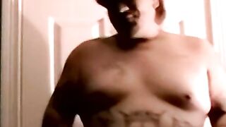 Inked amateur with chubby body jerks himself off and cums