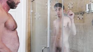 DaddiesPorno.com - Donovin Rece - Shower infiltration for a steamy ass eating with my