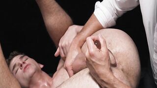 Twink Jack Waters shoots load while getting fucked with a curved dildo with hunky Ace