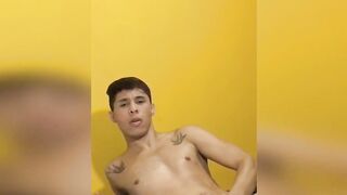 Tattooed jock Frederick Salvatore masturbates in hot solo