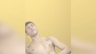 Tattooed jock Frederick Salvatore masturbates in hot solo