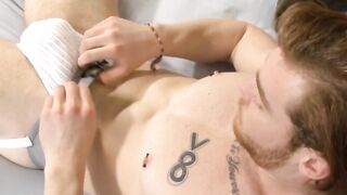 Big muscular hunks James Jamesson and Paul Wagner anal fuck
