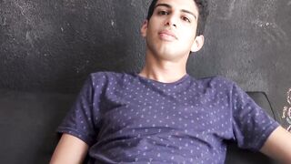 My tatted boyfriend Kendro runs his mouth up and down to lean Aquiles boner