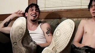 Hot inked dudes Axel and Billy da Kidd play with their feet and massive cock